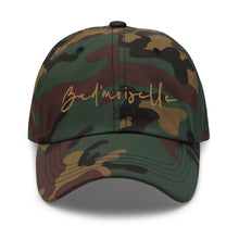 Load image into Gallery viewer, Casquette brodée « Bad’moiselle »
